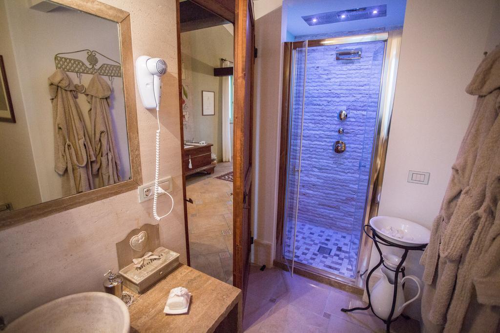 Locanda Antico Casale チェゼナーティコ エクステリア 写真